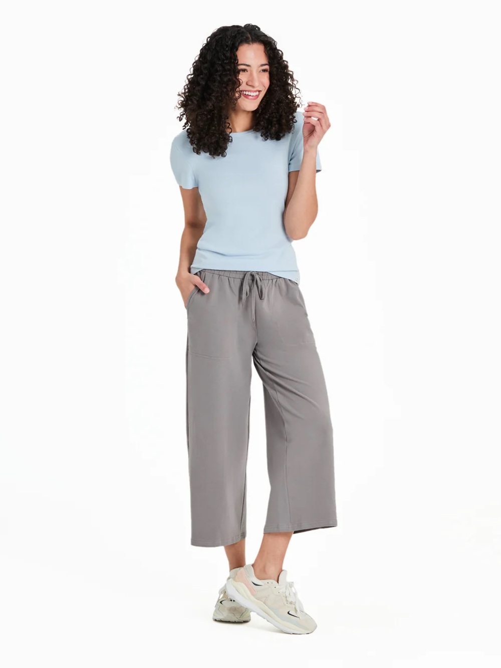 Life is Good Women's Solid Crusher-FLEX Crop Pant